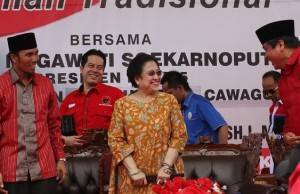 Terbang Ke Jambi, Megawati "Dukung Jagoannya"