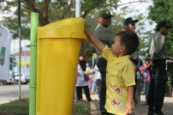 Penangan Sampah Harus Diurai Dari Sumbernya