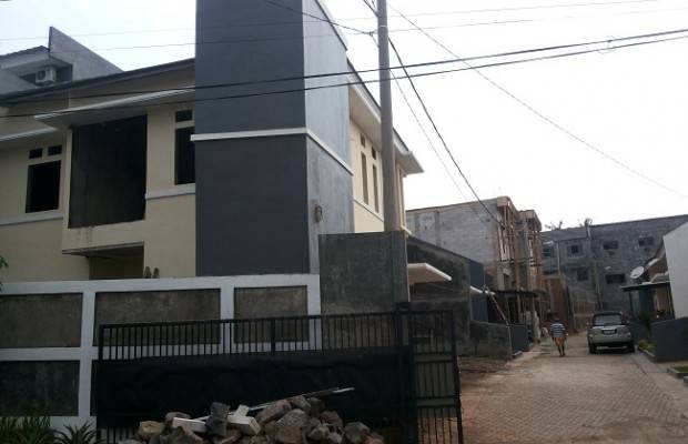 Pembiaran Bangunan Bermasalah Di Kecamatan Cipayung