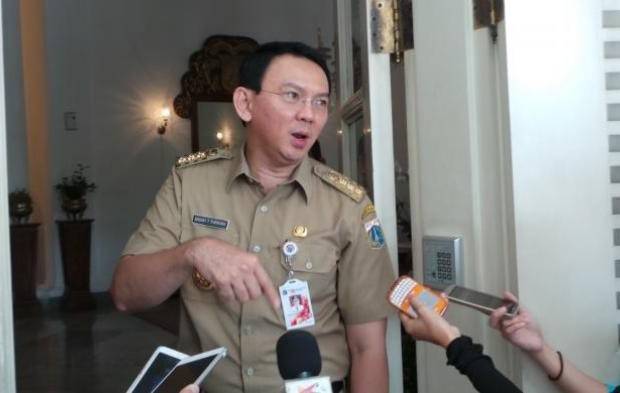 Ahok : Yang Suruh Gue Datang Dalam Pembongkaran "Pengecut"